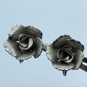 Vintage Lisner Rose Silver Tone Stud Clip On Statement Art Deco Earrings Floral
